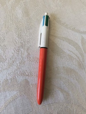 VTG  ORANGE AND WHITE Bic Pen 4 colors Made In France 