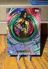 2025 TOPPS WWE UNIVERSE NAOMI #87 VERTICAL GREEN ELECTRIC PARALLEL #ED 097/125