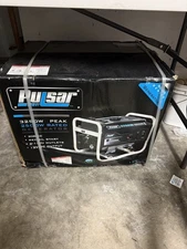Pulsar 3,250-Watt Gasoline Powered Portable Generator. New In The Box.￼