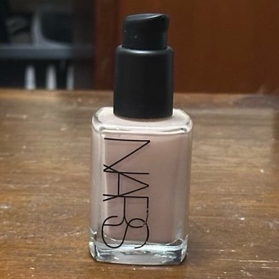 Nars Light Reflecting Foundation OSLO Light 1 - Full Size 30mL / 1 Oz.