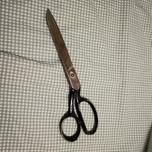 Vintage Metal Pinking Sheers Sewing Scissors No Origin Marks Black Handle 8" - Picture 1 of 3