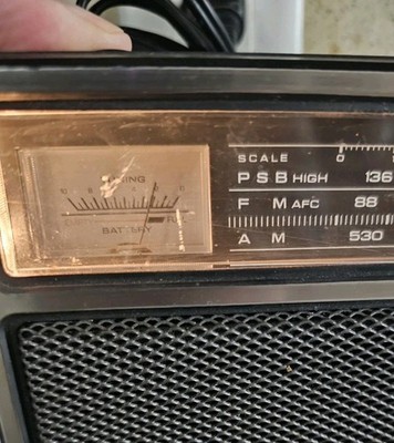 Vintage Panasonic RF-1090 AM FM Portable Radio Made in Japan Works
