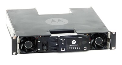 MOTOROLA SLR 8000 UHF1 MODEL T8319A REPEATER RADIO WIRELESS ...