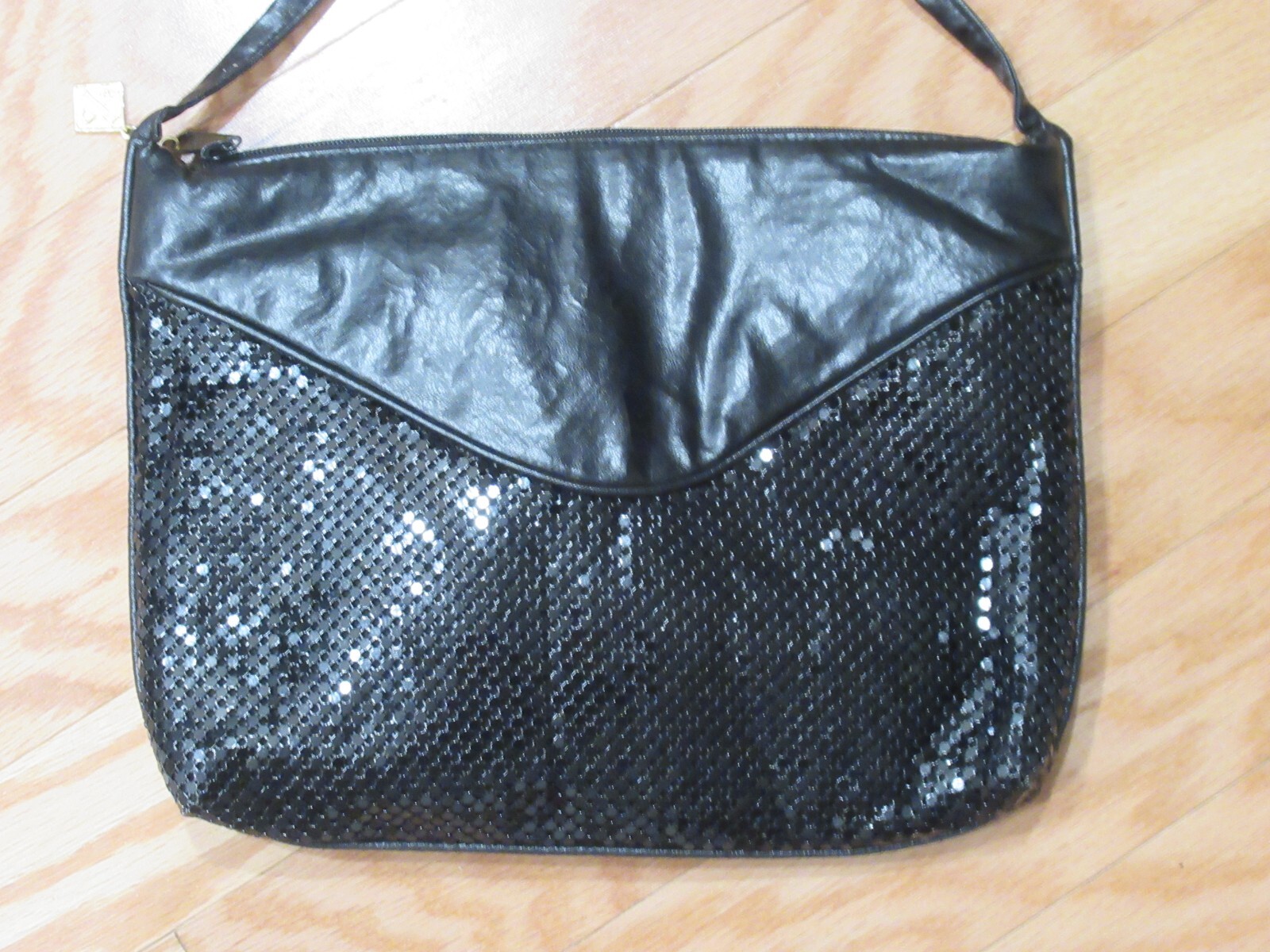 Picture 4 of 6