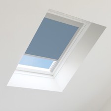 SOFT BLUE SKYLIGHT BLACKOUT ROLLER ROOF BLIND FOR ALL FAKRO WINDOWS   MADE IN UK