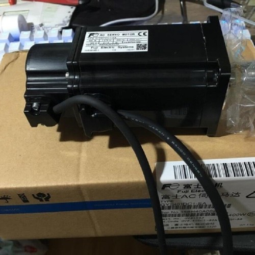 Fuji GYS401DC2-T2C-B 1PC New GYS401DC2T2CB Servo Motor DHL/UPS Expedited Ship - Picture 3 of 3