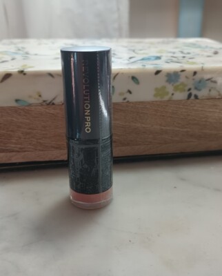REVOLUTION PRO LIPSTICK  TRUTH FULL SIZE SEALED