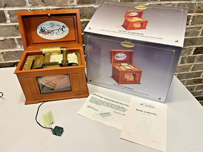 Mr. Christmas Gold Label Grand Music In Motion 15 song Music Box
