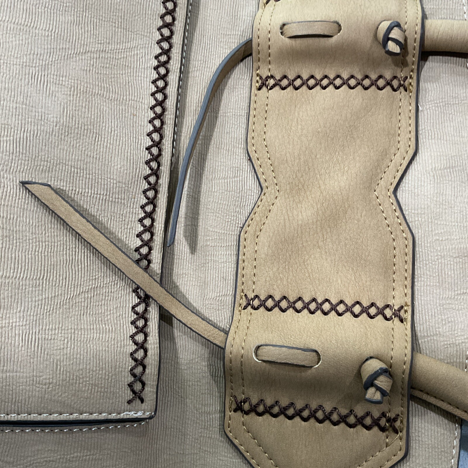 Danielle Nicole Women’s Solid Colored Handbag - image 7