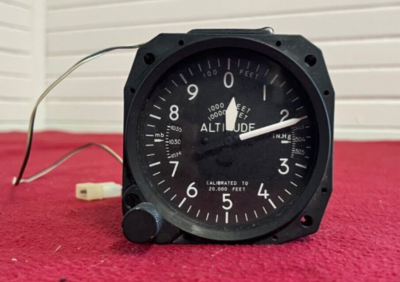 Altimètre United Instruments 5934D-3A-249N - Occasion - Aviation