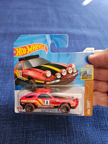 hot wheels treasure hunt Porsche 928s safari rojo 2024 q case - Imagen 3 de 3