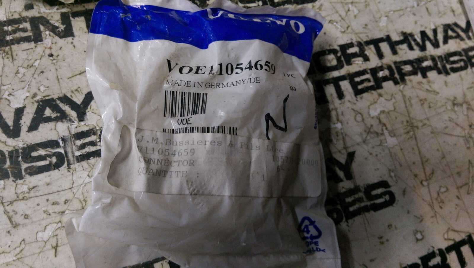 11054659 VOLVO VOE11054659 CONNECTOR | eBay 