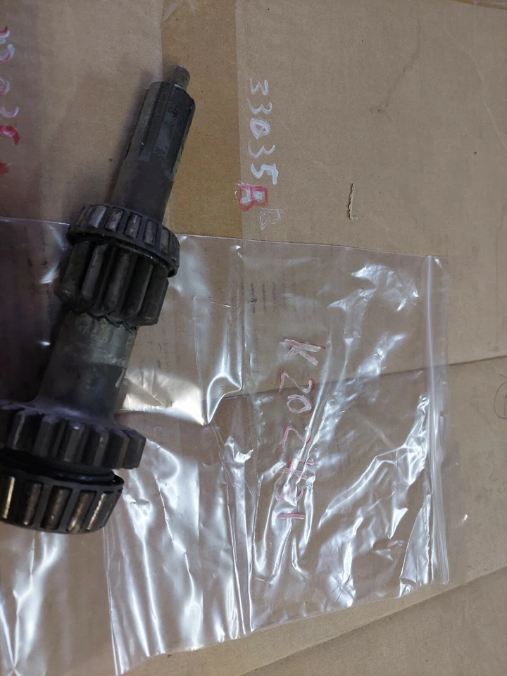 PIEZAS DE TRACTOR USADAS EJE K202431 apto para DAVID BROWN 1390 Foto 3 de 4