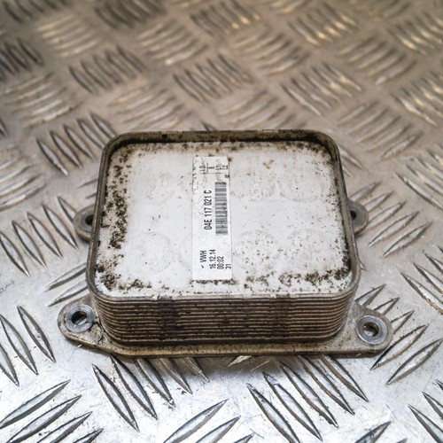 Volkswagen Golf MK7 5G Motorölkühler 04E117021C 2015