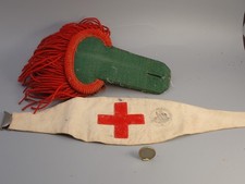 BRASSARD SECOURS ET EPAULETTE LEGION