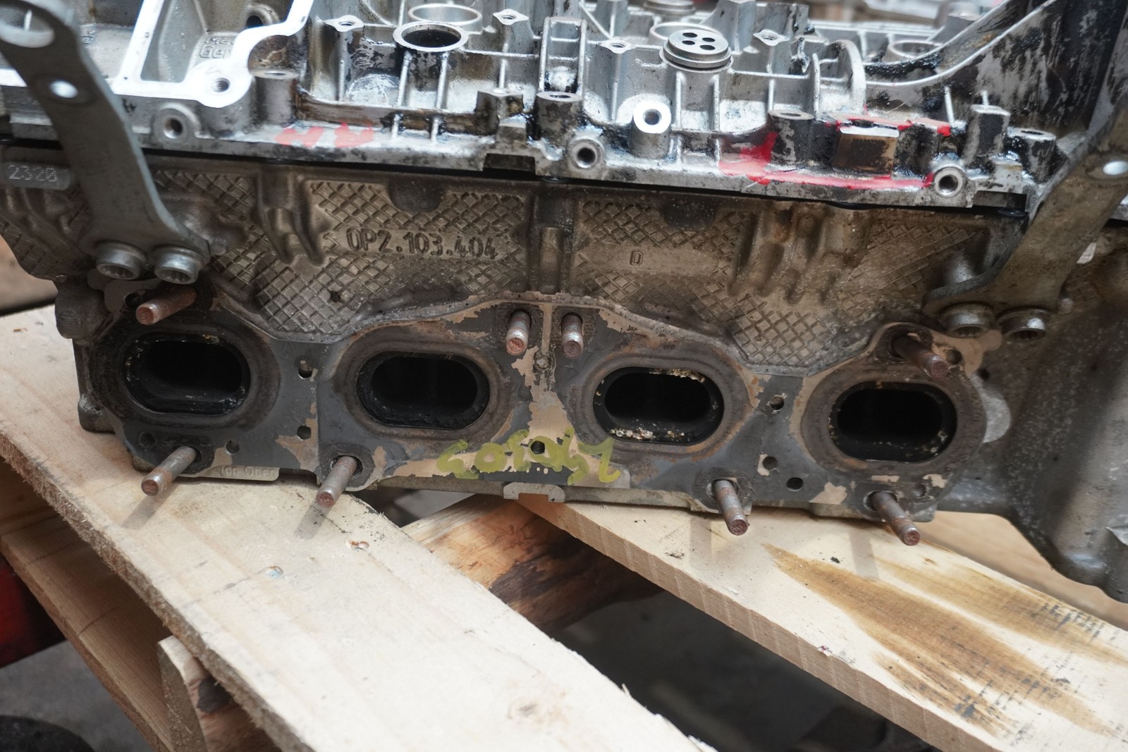 4.0l Right Engine Motor Cylinder Head W/ Camshafts Lamborghini Urus 2019 *Note
