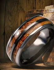 8mm Size 7 - Whiskey Barrel Wood Inlay Wedding Band - Stainless Ring  Brand New
