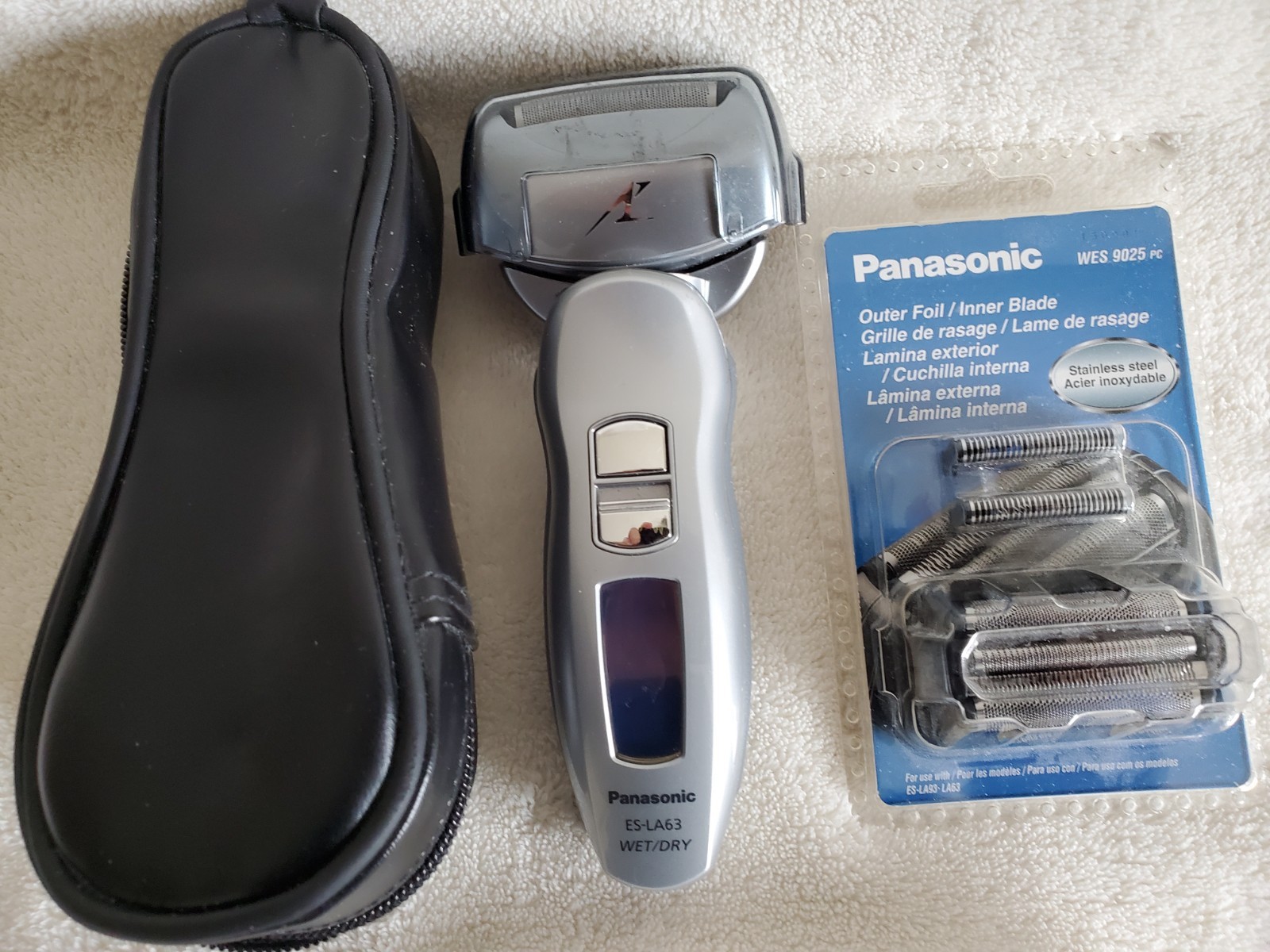 W/charger, Travel Case & New Replacement Blades