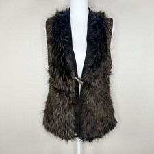 GUESS Brown Faux Fur Boho Beaded Sequin Trim Horn Toggle Vest