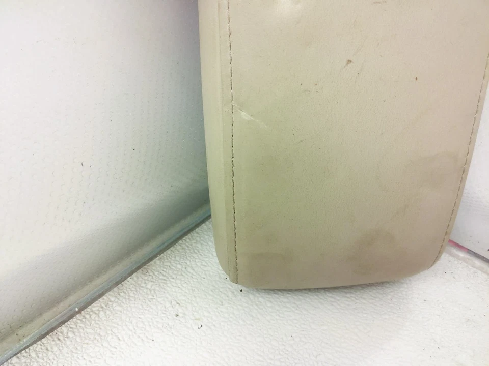 2002-2005 Lexus Is300 Center Console Arm Rest 58905-53050-A0 - Image 3 of 4