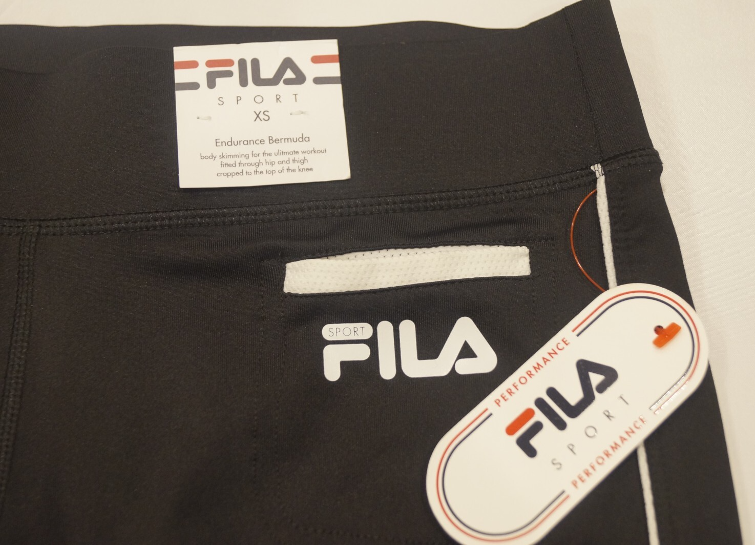 Bermuda donna Fila XS nero sport endurance pantaloncini elasticizzati aderente body skimming