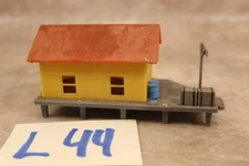 L44B VINTAGE HO SCALE RAILROAD TRAIN STATION FREIGHT PLATFORM BUILDING