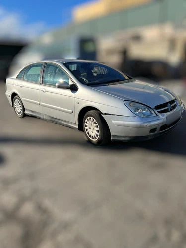 Cappuccio per CITROEN C5 BERLINA 2.0 HDi SX 2002 202147 - Foto 7 di 10