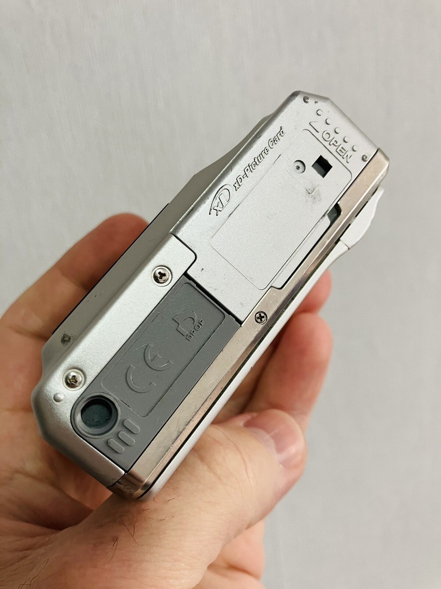 【美品】Fujifilm FinePix F410 シルバー 中古 富士フイルム FinePix F410 価格比較 - 価格.com