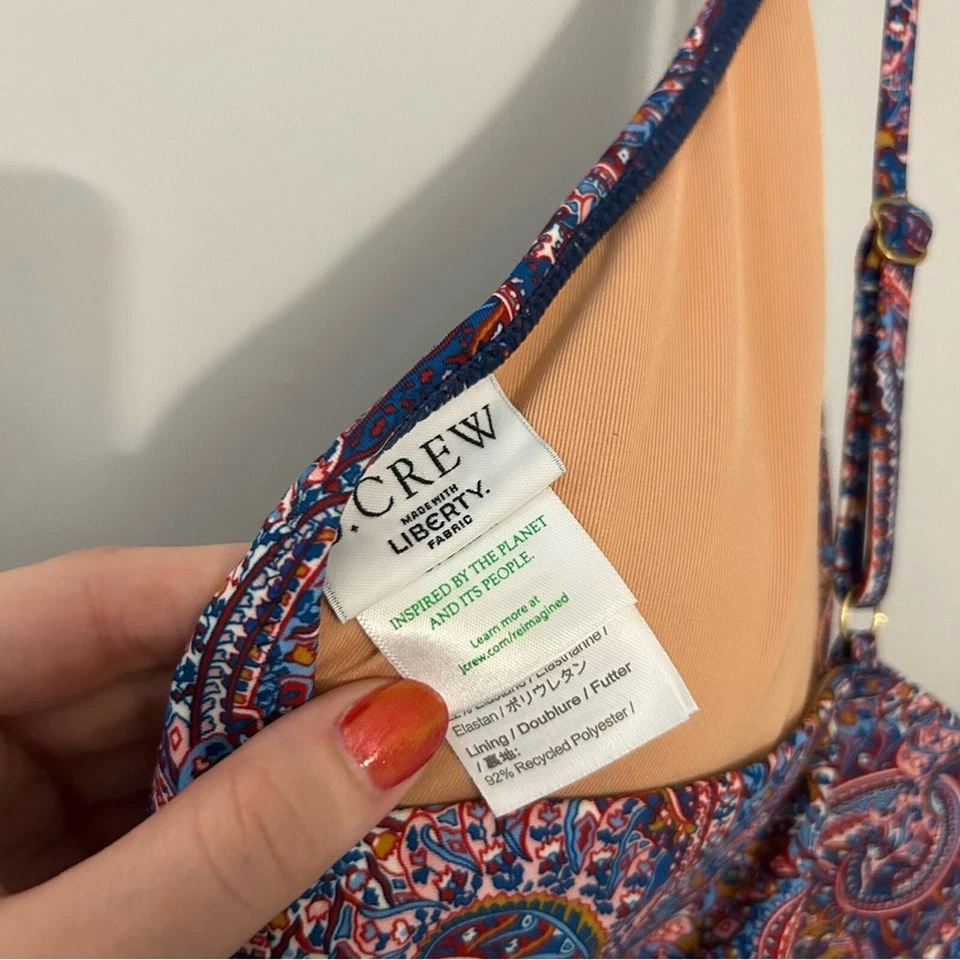 Traje de baño J.Crew Plunge cuello en V de una pieza en Liberty® Tropical Prince cachemir Foto 4 de 4