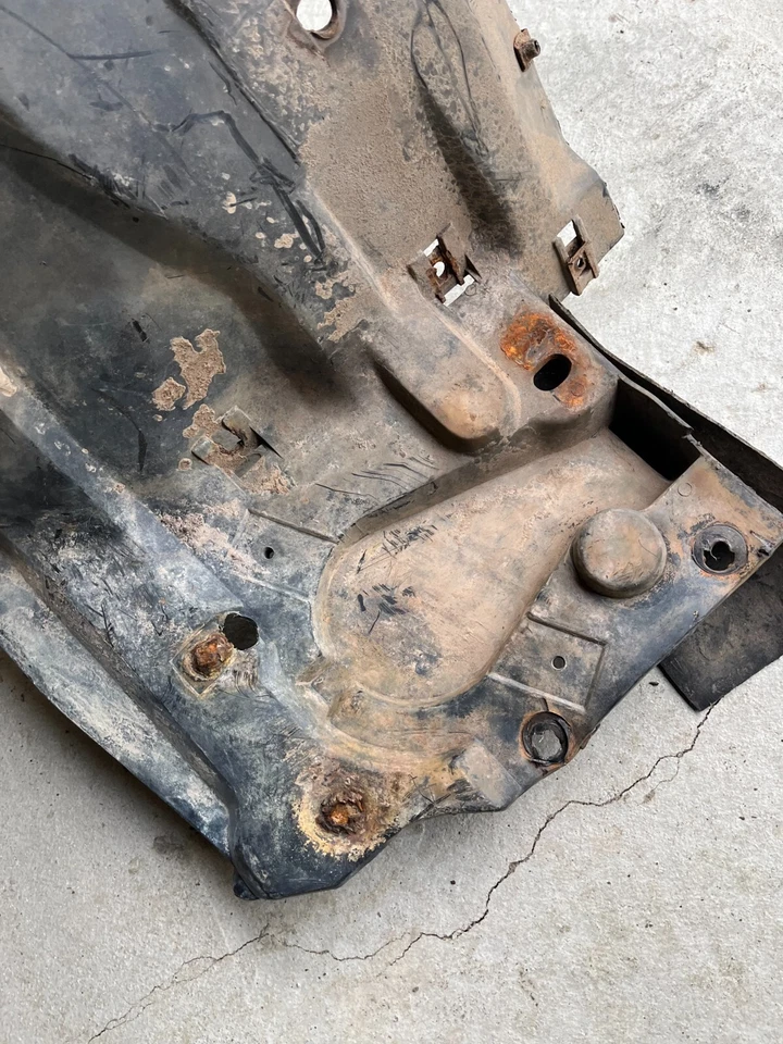 Oldsmobile Cutlass Monte 1978 1979 1980 mano izquierda rueda interior derecha guardabarros OEM Foto 3 de 4