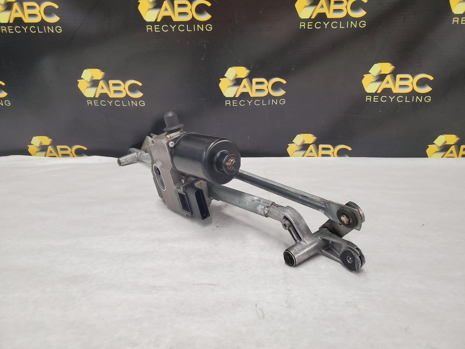 2007 Bentley Flying Spur Windshield Wiper Trans. Linkage Assembly BENTLEY 07 OEM