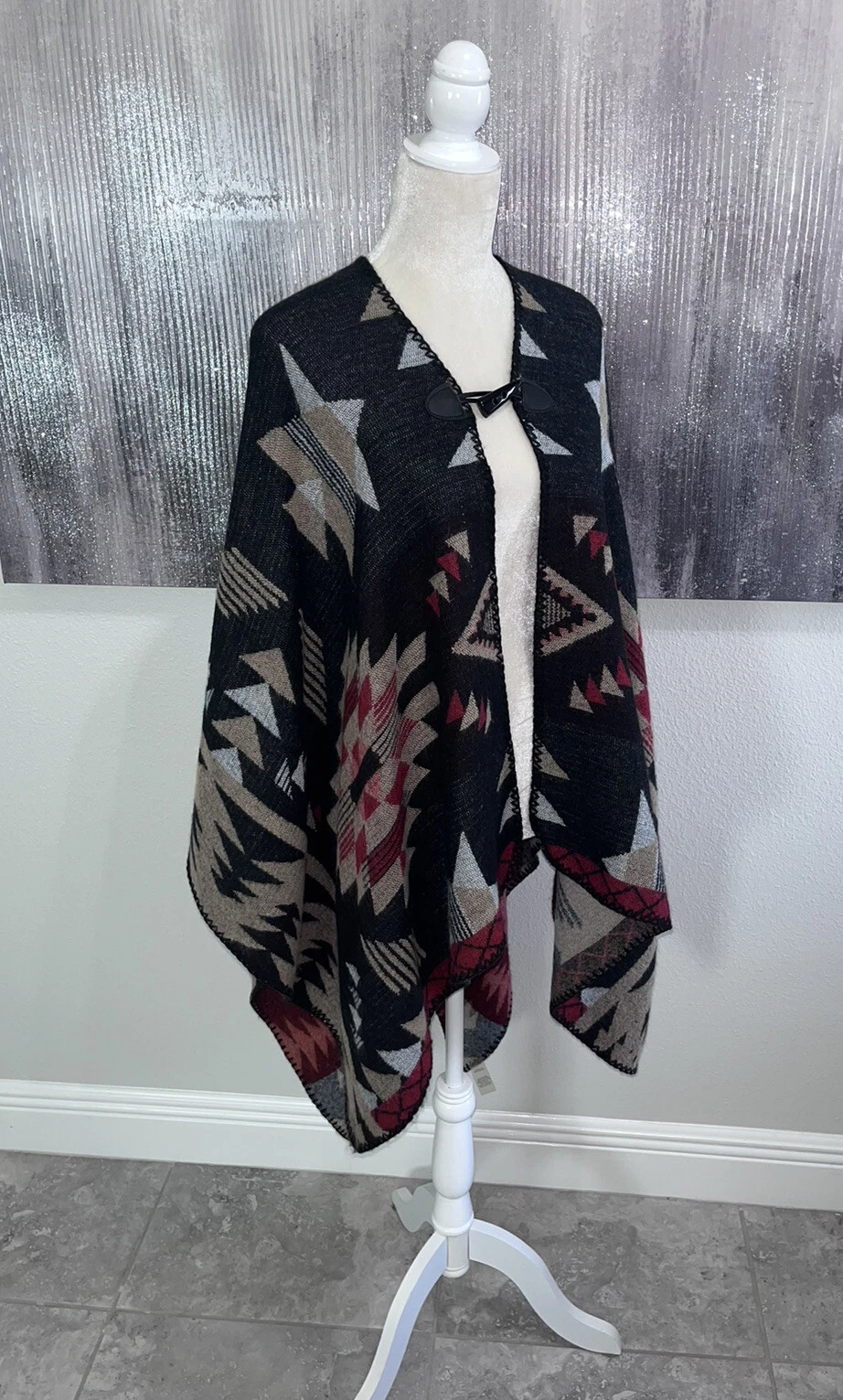 Soft Surroundings Western Aztec Boho Knit Poncho Cape Wrap Jacket OS Black
