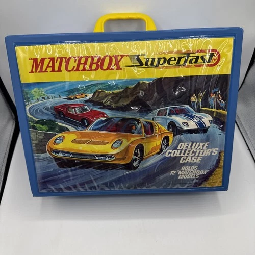Vintage 1970 Matchbox Superfast Deluxe Collector's Case Holds 72 Cars W-Holders