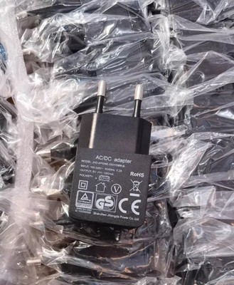 BroadLink JHD-AP006E-050100BB-B 5V 1A Netzteil-Adapter-Ladegerät mit Kabel