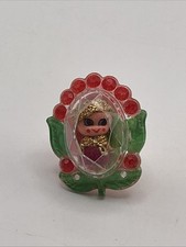 Anillo ajustable vintage 1967 Mattel Liddle Kiddles Lucky Locket flor con muñeca