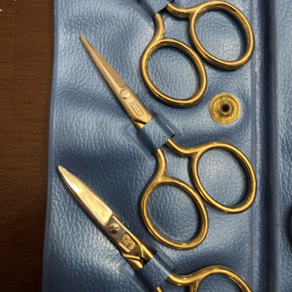 Vintage German Made Scissor 5pc Set Blue Case Palm Tree Imprint Goldtone Handles - Image 3 of 4