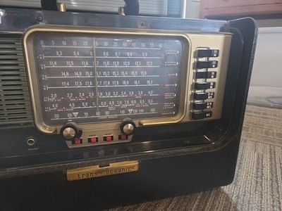 Exc. Zenith Super Deluxe Trans-Oceanic A600 Radio Working W