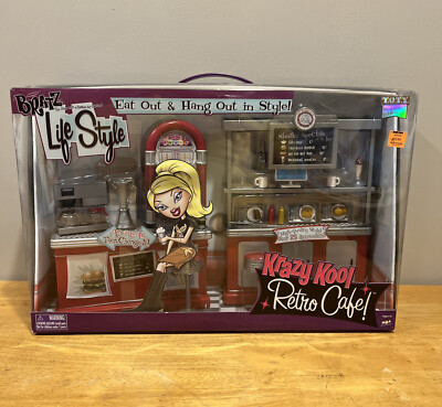 BRATZ DOLL  Krazy Kool Retro Cafe- 2004 LifeStyle Collection - NRFB  RARE HTF