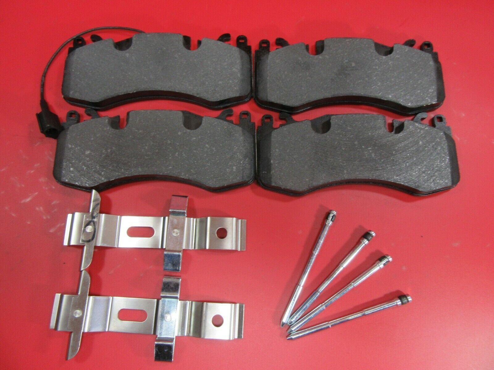Maserati Levante S front brake pads OE FORMULATED HIGH PERFORMANCE TopEuro 