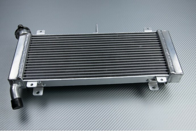 Radiateur moto Kawasaki Ninja 650 pour sorties circuit et roulage estival EX650M