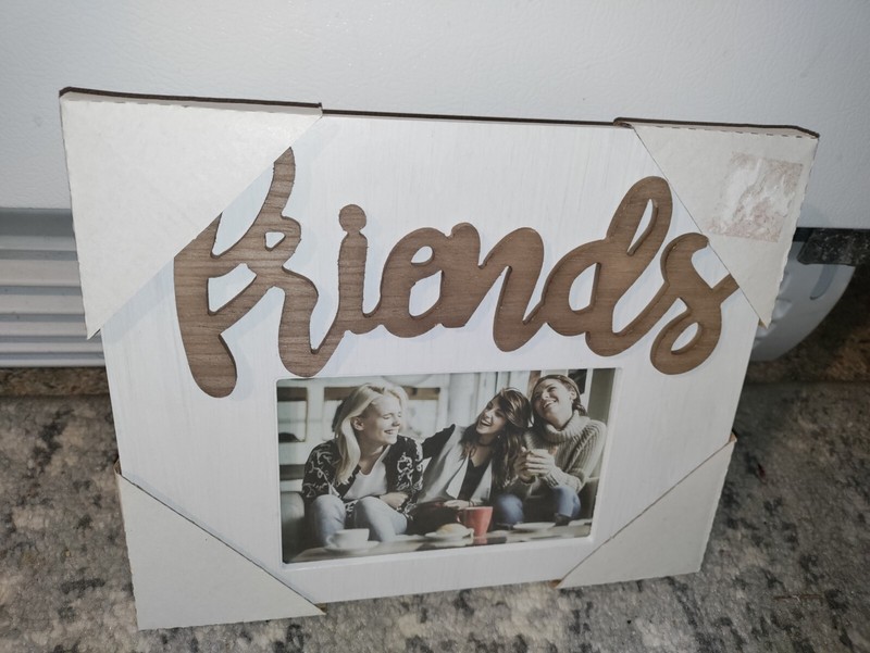 Tabletop Picture Frame ~ Reads "Friends" * Brand New! * Holds 5.5" x 3.5" Photo
