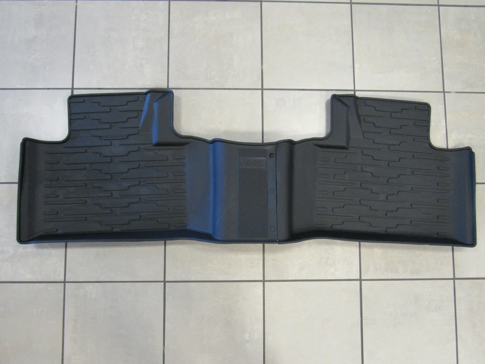 JEEP GRAND CHEROKEE 全天候橡胶地板衬里泥垫全新原始设备制造商拖把 — 第 4/4 张图片