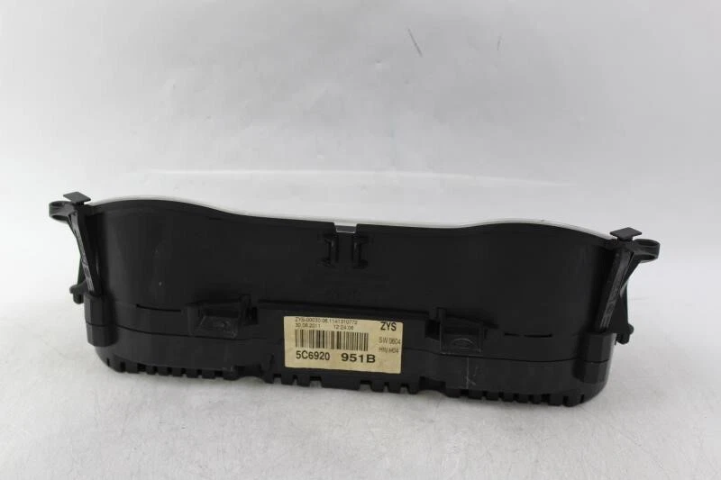 Grupo de velocímetros 74 k millas MPH para Volkswagen Jetta 2011-2012 OEM #28185 Foto 2 de 4