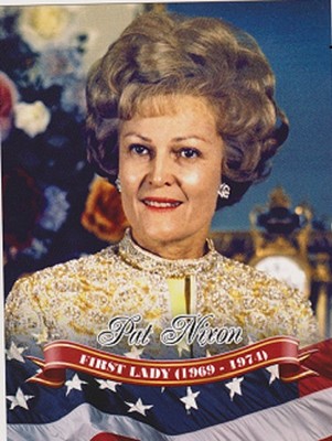 ''Pat Nixon'' (1st Lady-1969-1971) -Wife/Pres.Richard Nixon/ {Postcard} {Pres-37}-