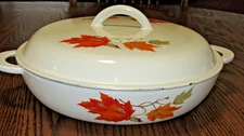 Descoware 12" Round Maple Leaf Covered Braiser & lid. S30 Cast Iron Enameled