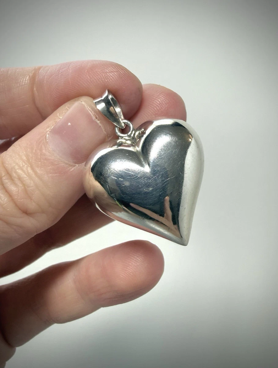 vintage パフィ　ハート　ネックレス　necklace 925 Puffy Heart Pendant In Retro Costume Necklaces & Pendants for sale