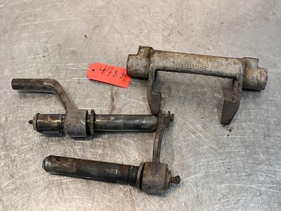 Massey Ferguson MF 2775 Tractor Clutch Fork & Arms 3039606M2