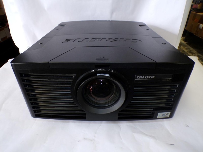 Christie DWU775-E DLP Projector Dual Lamp 380 Hrs w/ 1.5-2.0:1 Short Zoom Lens