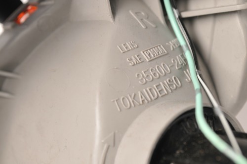 Genuine Suzuki 35601-24F00 Front RH Turn Signal Winker - Hayabusa GSX1300R 99-04 - Picture 3 of 3