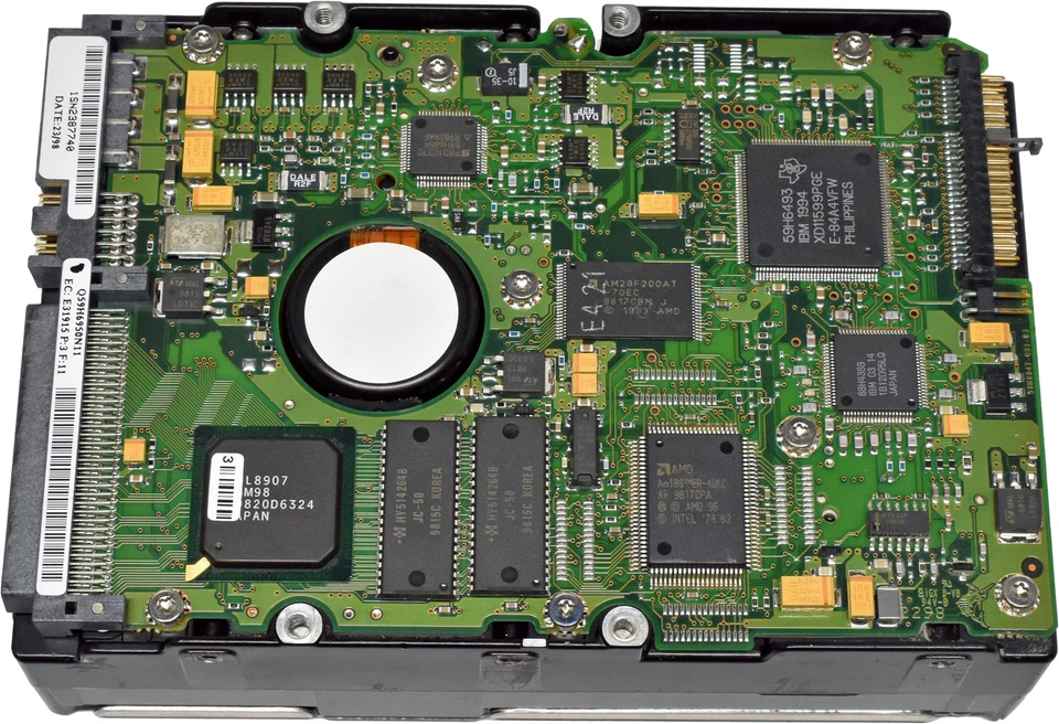 IBM DGHS 18 GB 7,2 K 3,5" 68 pin Ultra2 Wide SCSI HDD 59H6822 - Immagine 4 di 4